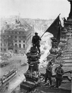 25a3a38a8b626930fb97427b7f2f8386--berlin--reichstag